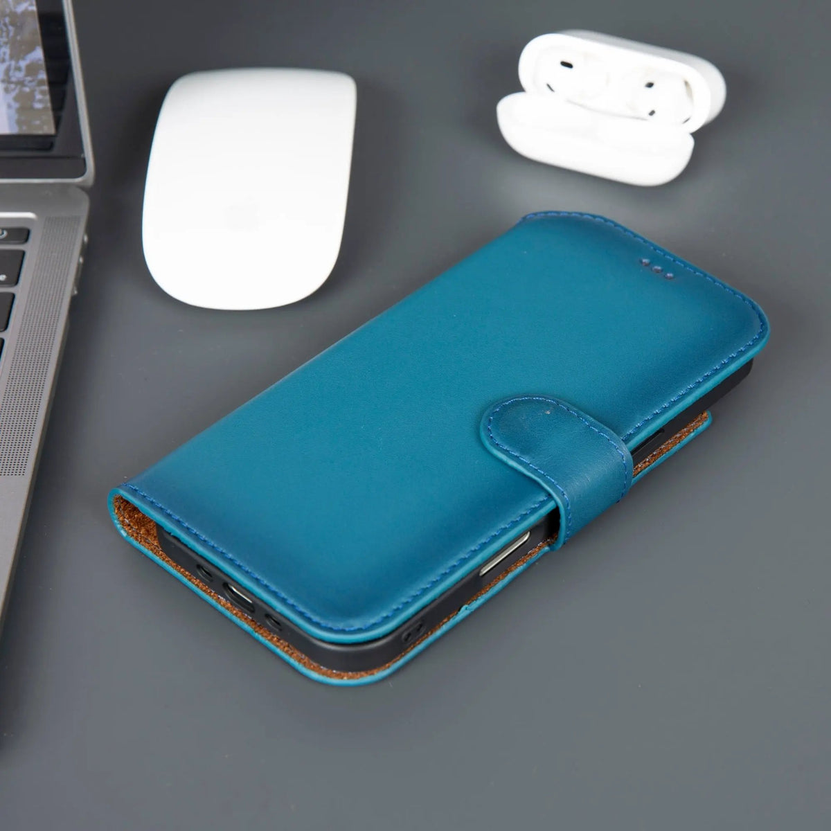 Casper iPhone 17 Pro Max Leather Wallet Case – MagSafe Compatible by TORONATA