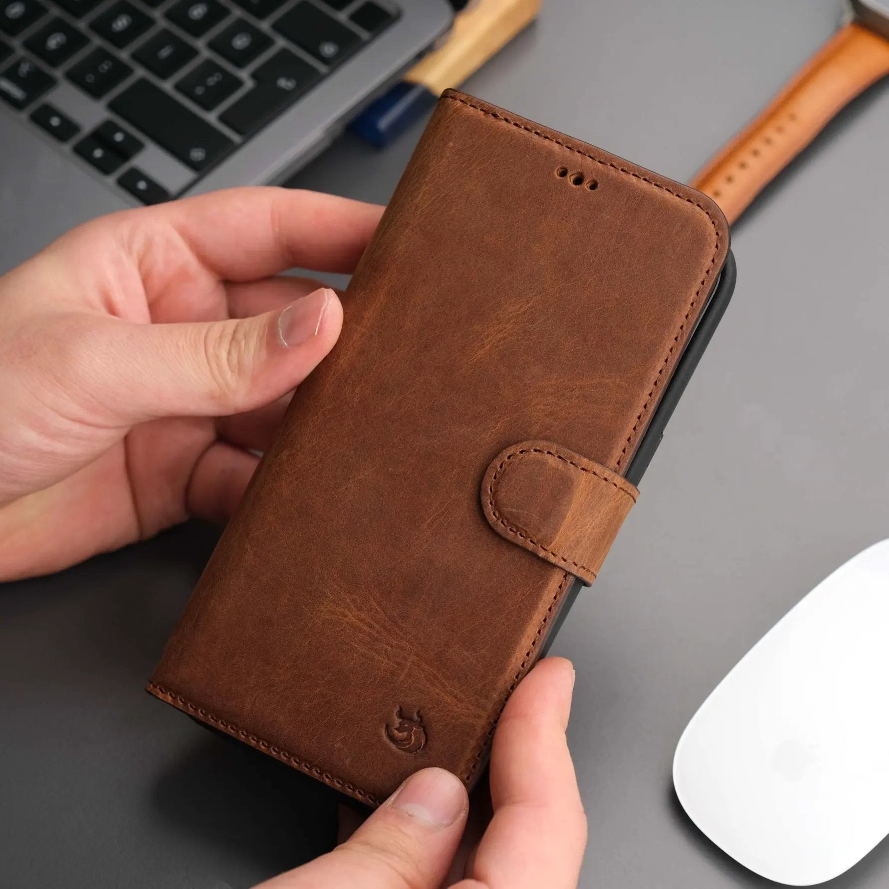 Casper Leather iPhone 14 Pro Max Wallet Case | MagSafe by TORONATA