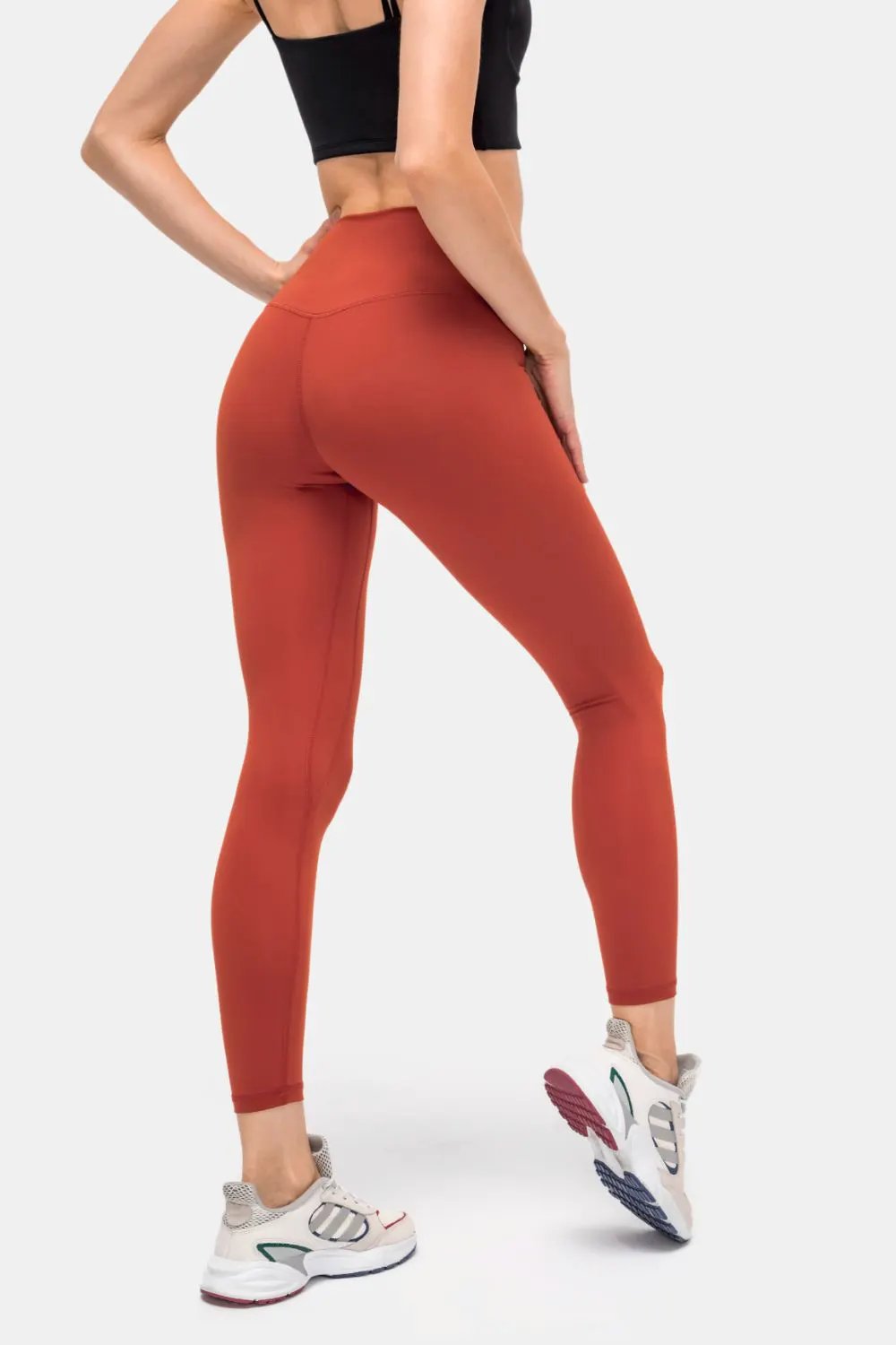 Millennia Invisible Pocket Sports Leggings by Millennia