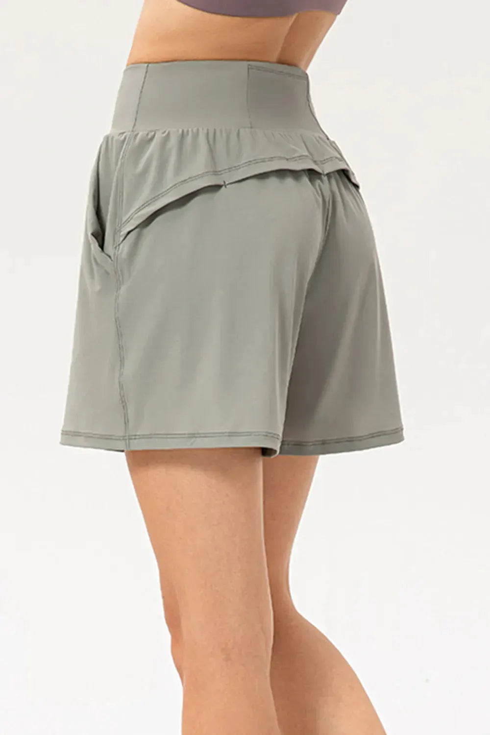 Pocketed Elastic Waist Active Shorts by Partner Label