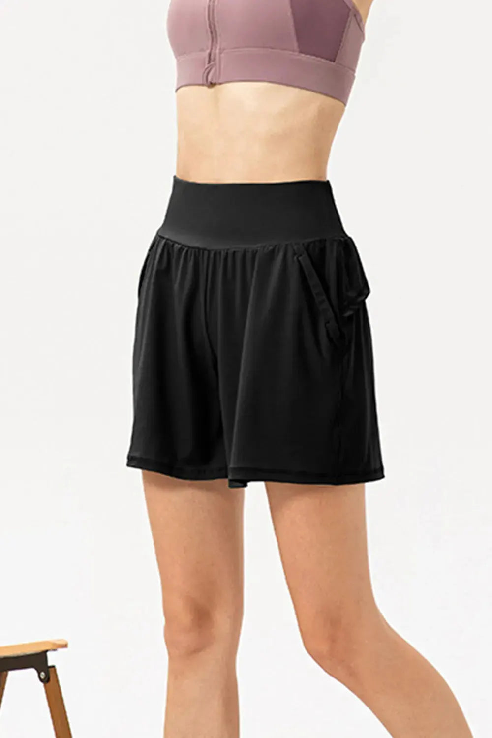 Pocketed Elastic Waist Active Shorts by Partner Label