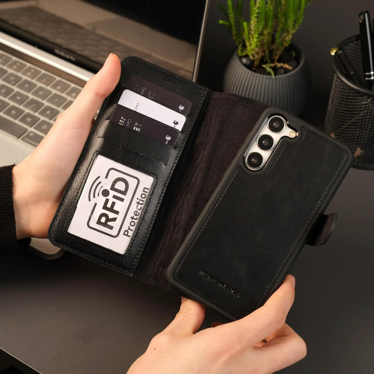 Leather Samsung Galaxy S25 Plus Wallet Case | Buffalo by TORONATA