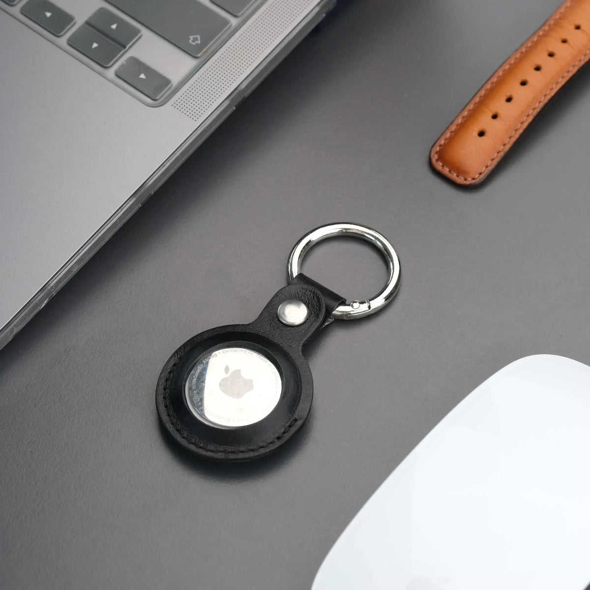 Saratoga Leather AirTag Holder by TORONATA