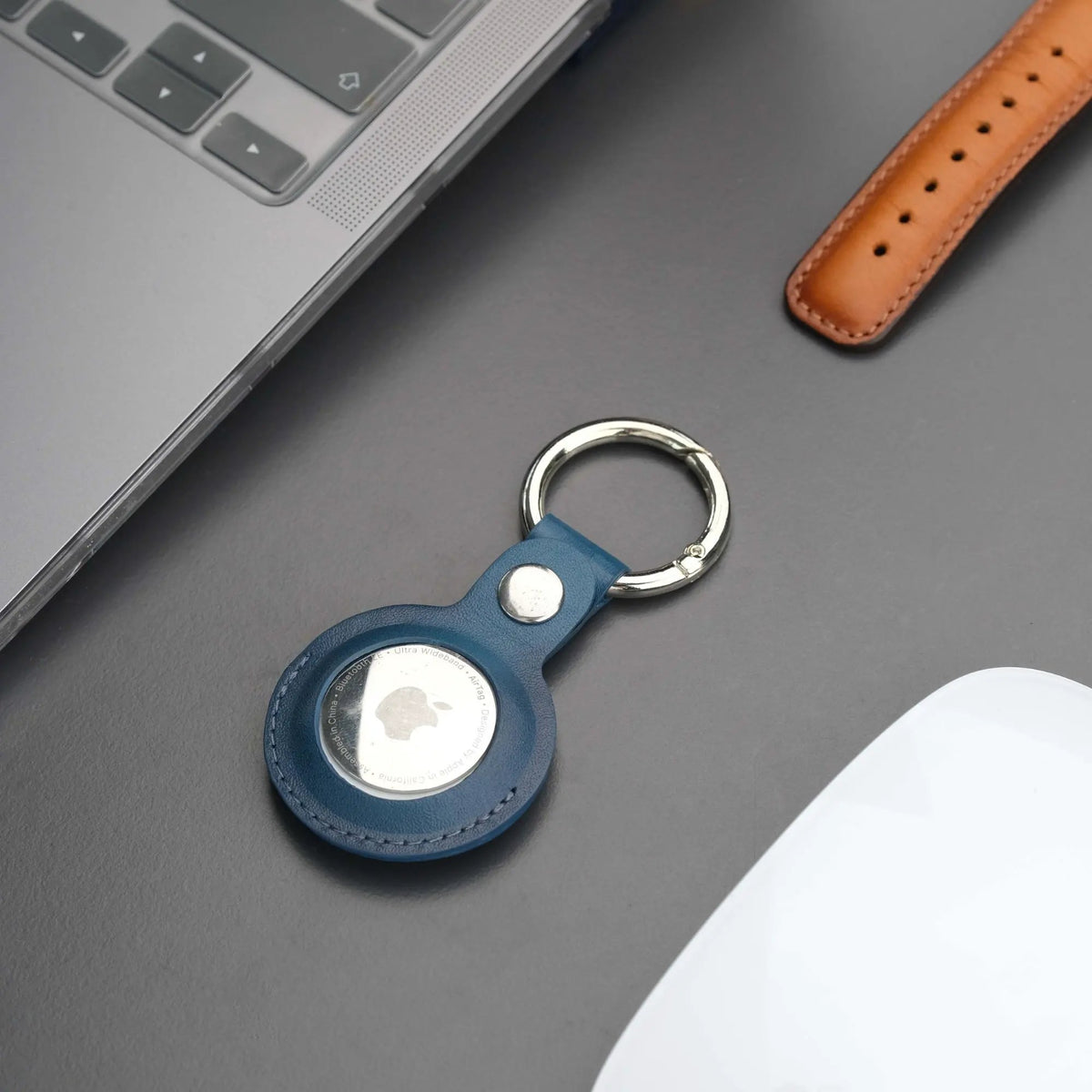 Saratoga Leather AirTag Holder by TORONATA