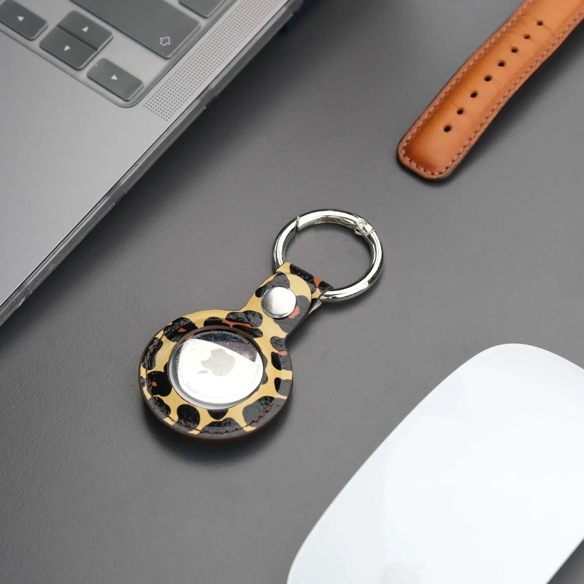 Saratoga Leather AirTag Holder by TORONATA