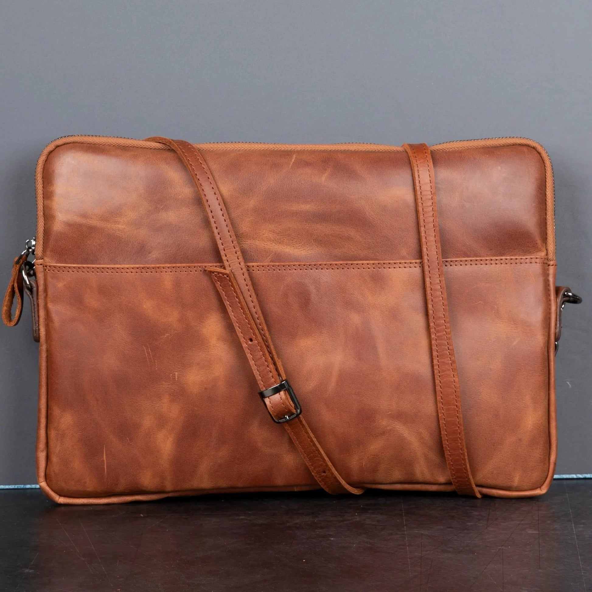 Seward Leather Laptop Bag with Shoulder Strap - MacBook Sleeve 14" & 16" by TORONATA