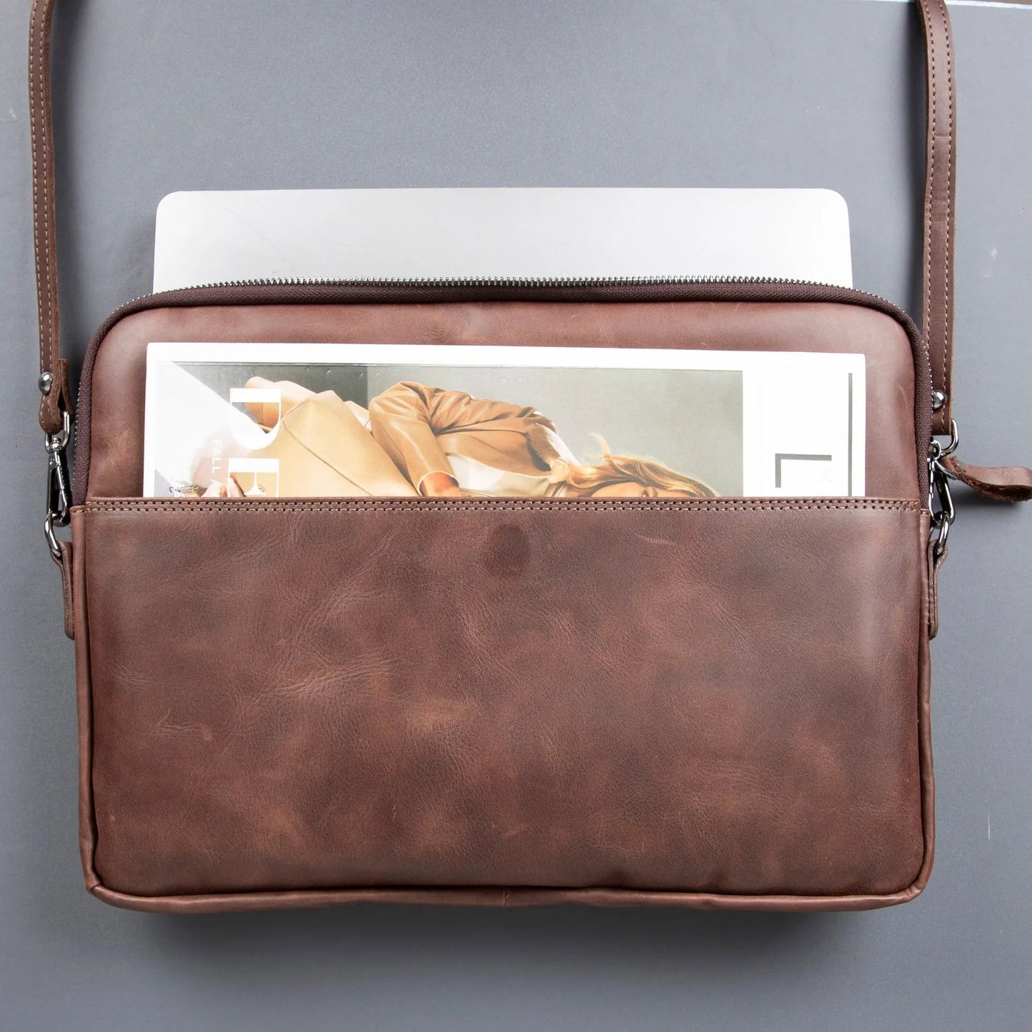 Seward Leather Laptop Bag with Shoulder Strap - MacBook Sleeve 14" & 16" by TORONATA