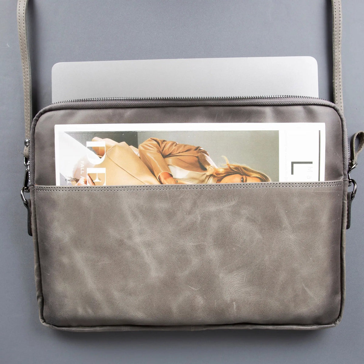 Seward Leather Laptop Bag with Shoulder Strap - MacBook Sleeve 14" & 16" by TORONATA