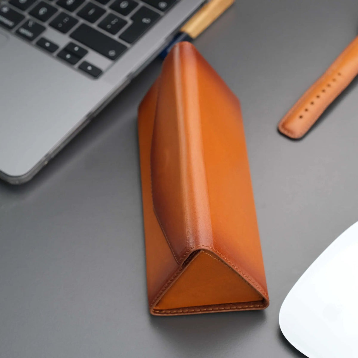 Triangle Leather Glasses Case – Vintage Eyewear Holder by TORONATA