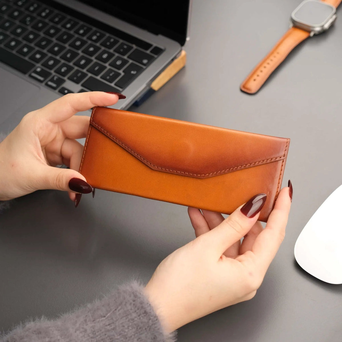Triangle Leather Glasses Case – Vintage Eyewear Holder by TORONATA