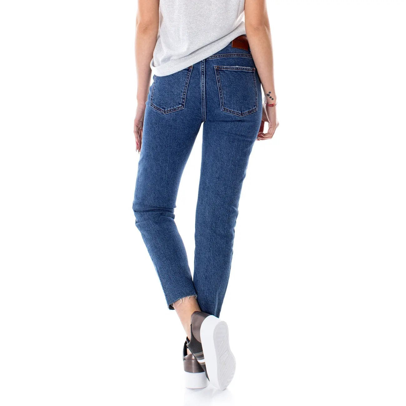 Only Ultimate Blue Stretch Cotton Jeans For Trendsetting Women by Only
