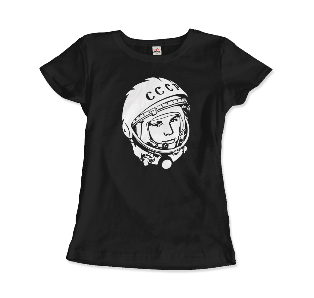 Yuri Gagarin CCCP Design t-shirt by Art-O-Rama Shop